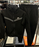 NIKE TECH FLEECE ΣΕΤ - SALES